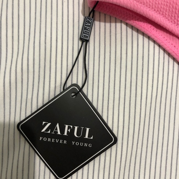 Zaful textured bandeau bikini set with straps 🦋 - Picture 4 of 11